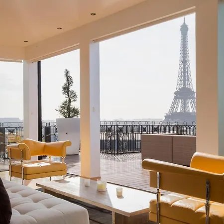 With Eiffel Tower View And Sauna